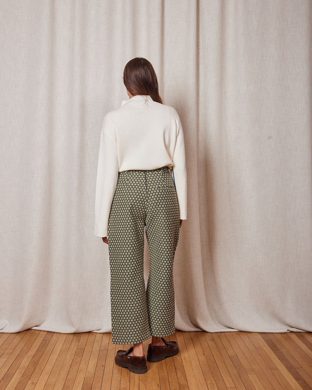 SNOW KHAKI BARREL PANTS