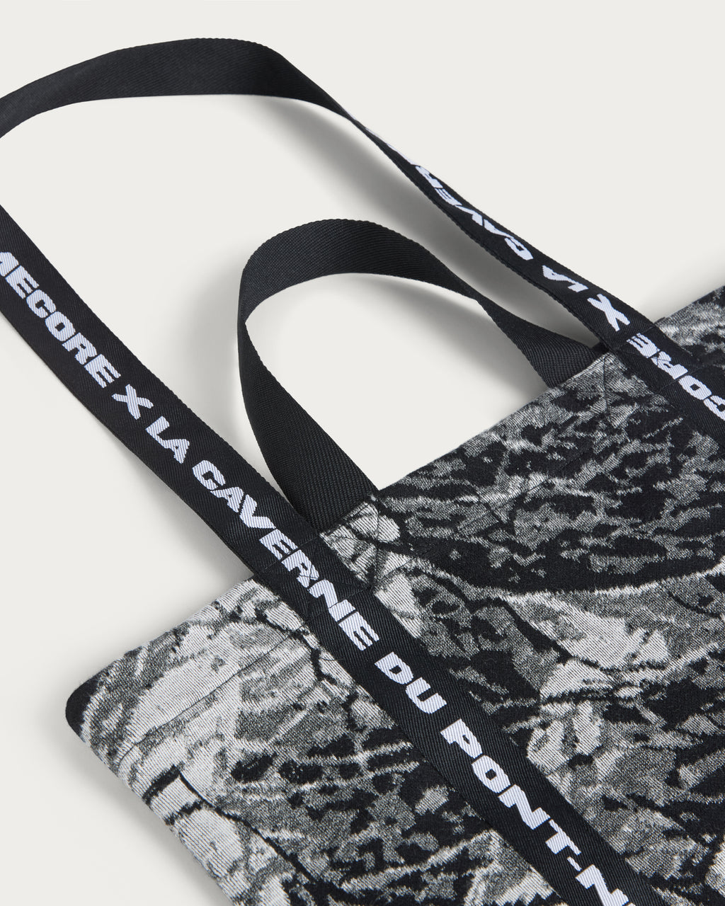 CAVE MULTI-GREY TOTE BAG