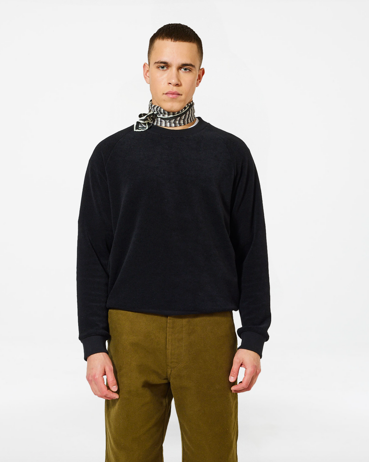 AQUAE BLACK SWEATSHIRT