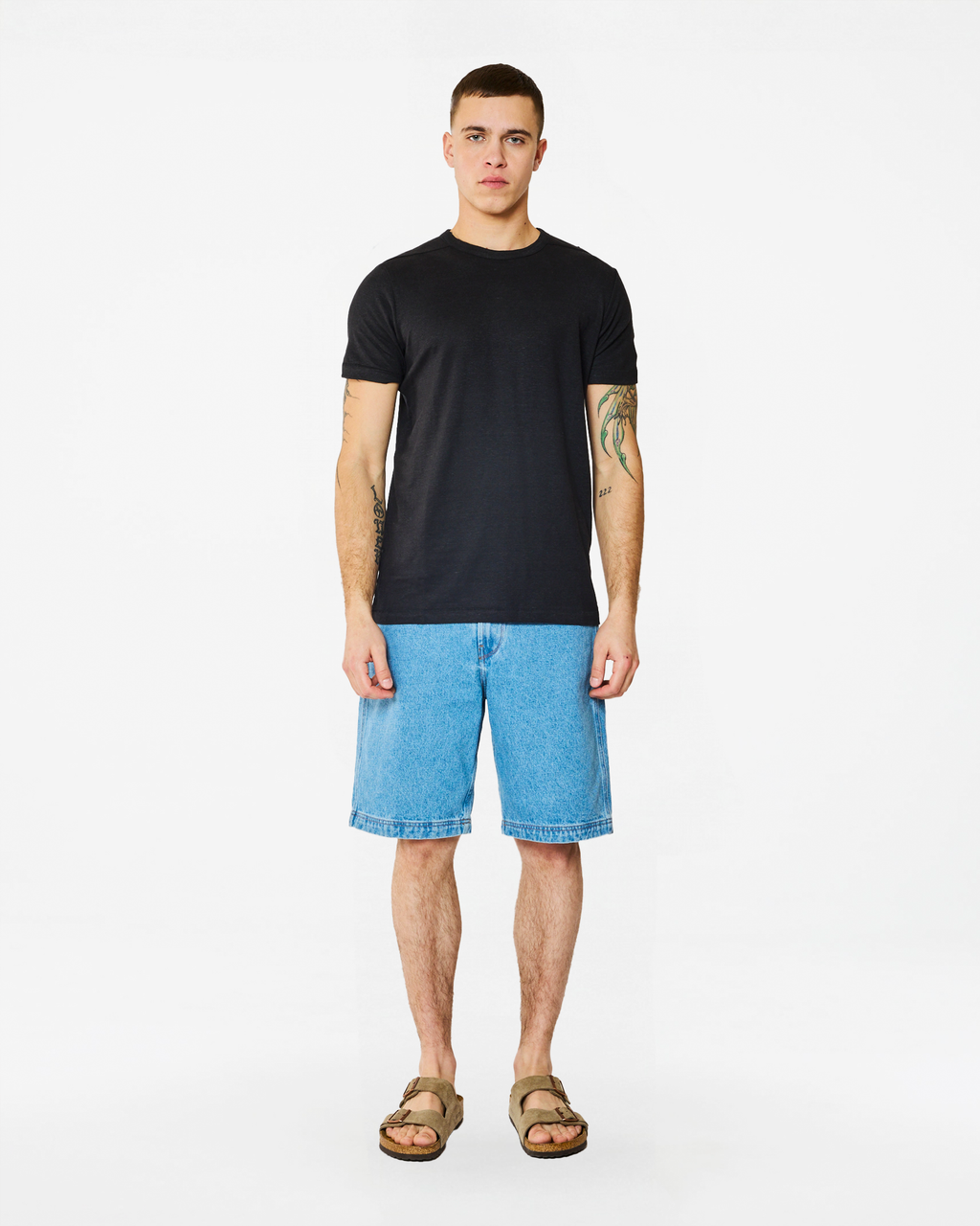 EOLE BLACK T-SHIRT