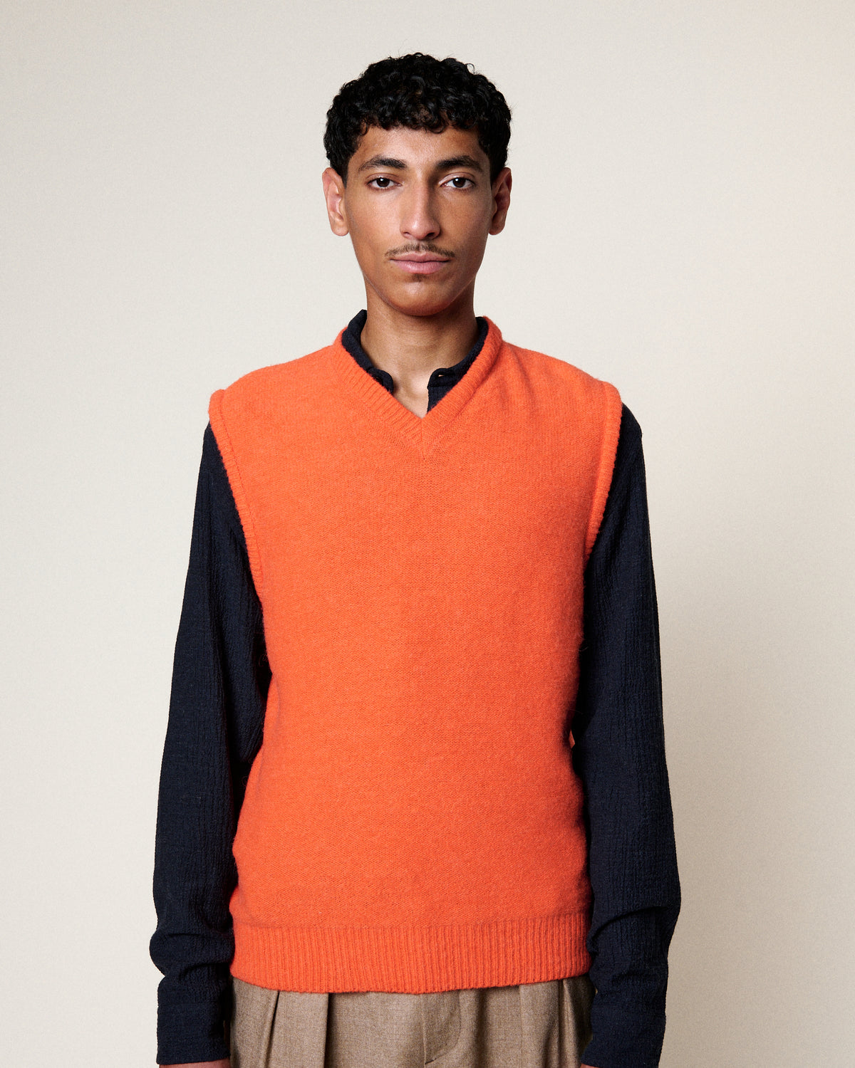 PULL SANS MANCHES BABY FIRAS BRIGHT ORANGE