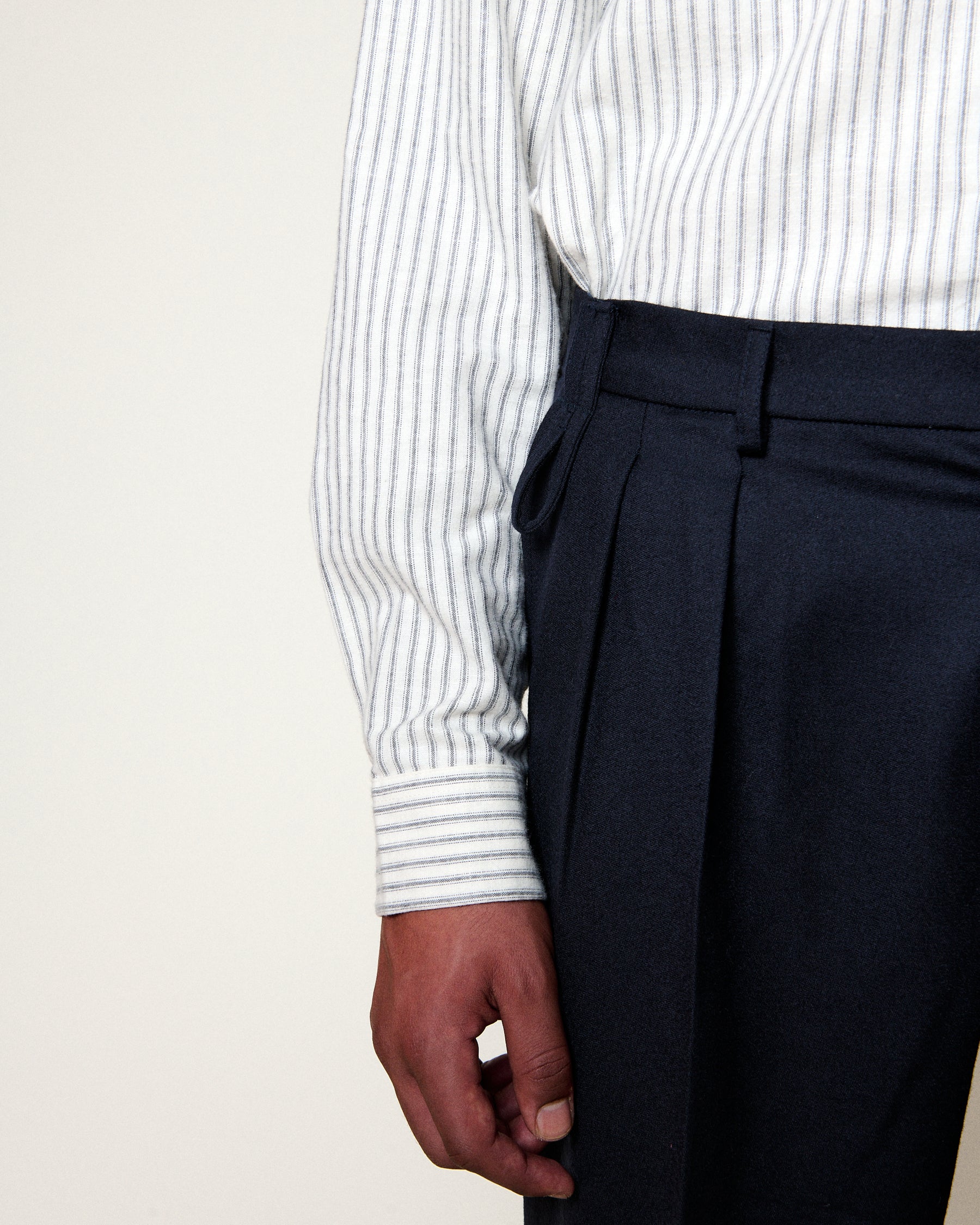PAULO SLEEK NAVY TROUSERS
