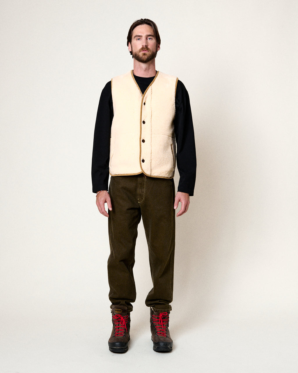 TROY CREAM SLEEVELESS VEST
