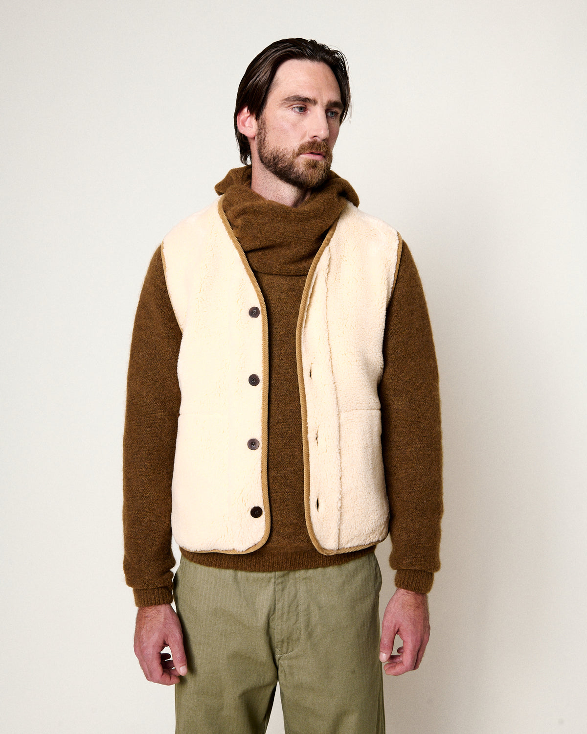 TROY CREAM SLEEVELESS VEST