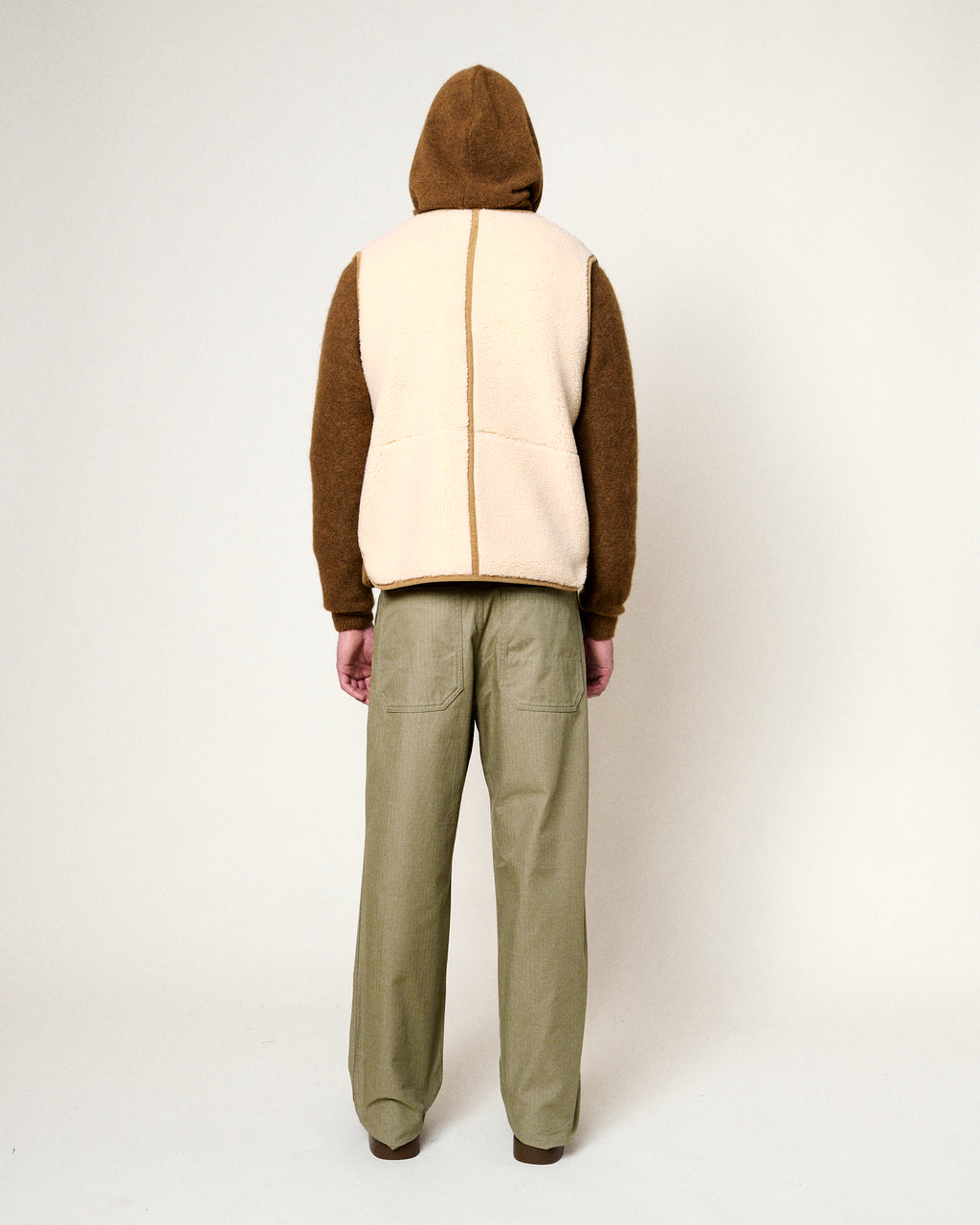 TROY CREAM SLEEVELESS VEST
