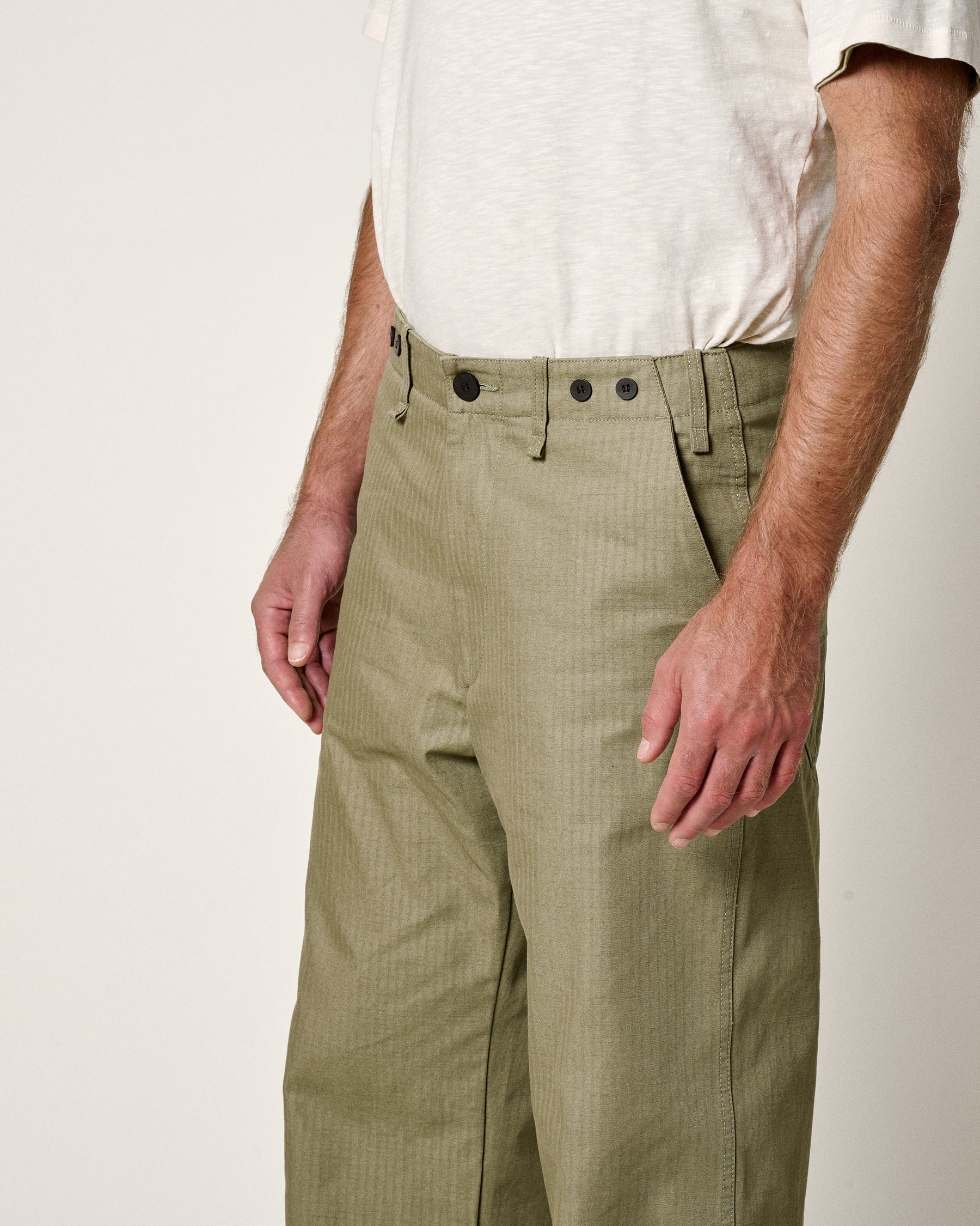 HEMMING CARGO AGAVE PANTS