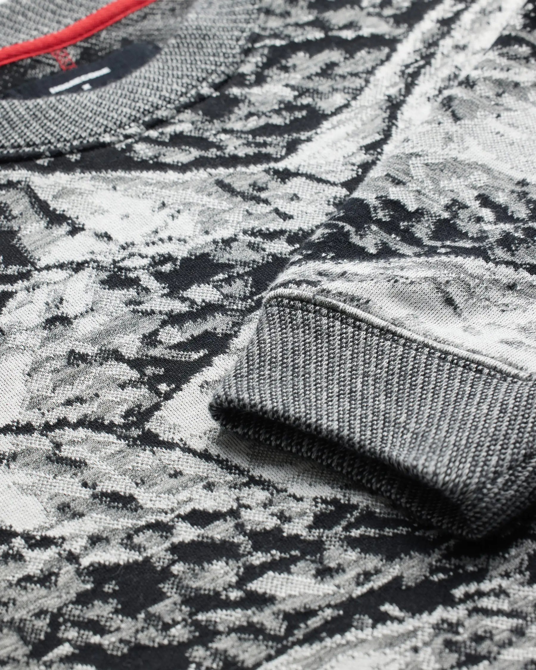 MULTI-GREY SWEAT CAVE