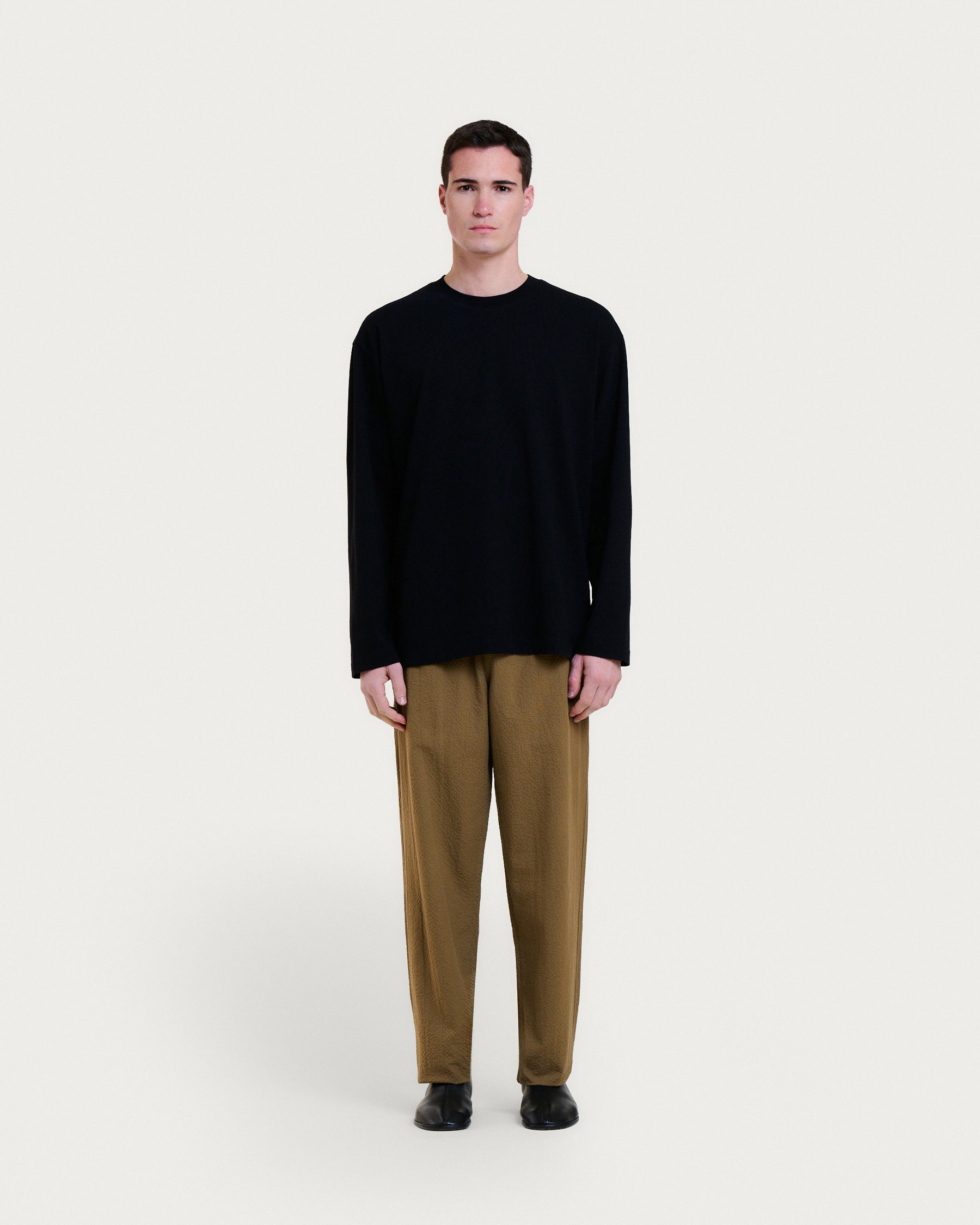 MKO LONG BLACK T-SHIRT