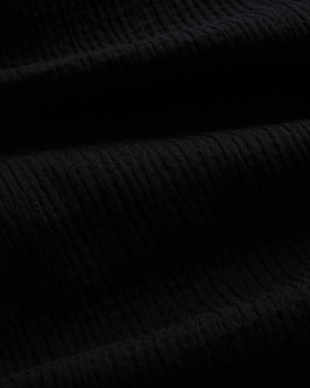 SHADOW TILIA BLACK SHIRT