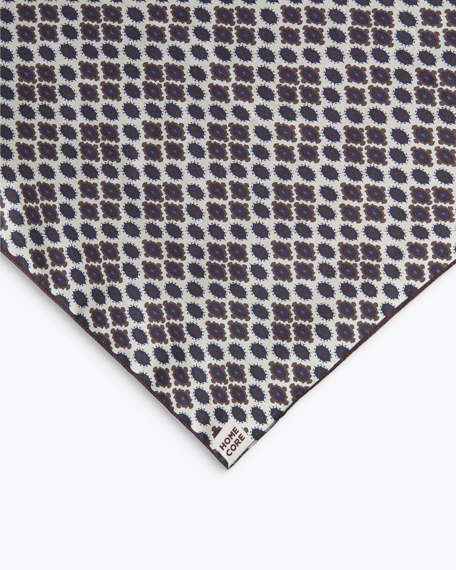 SILK SQUARE ROYAL
