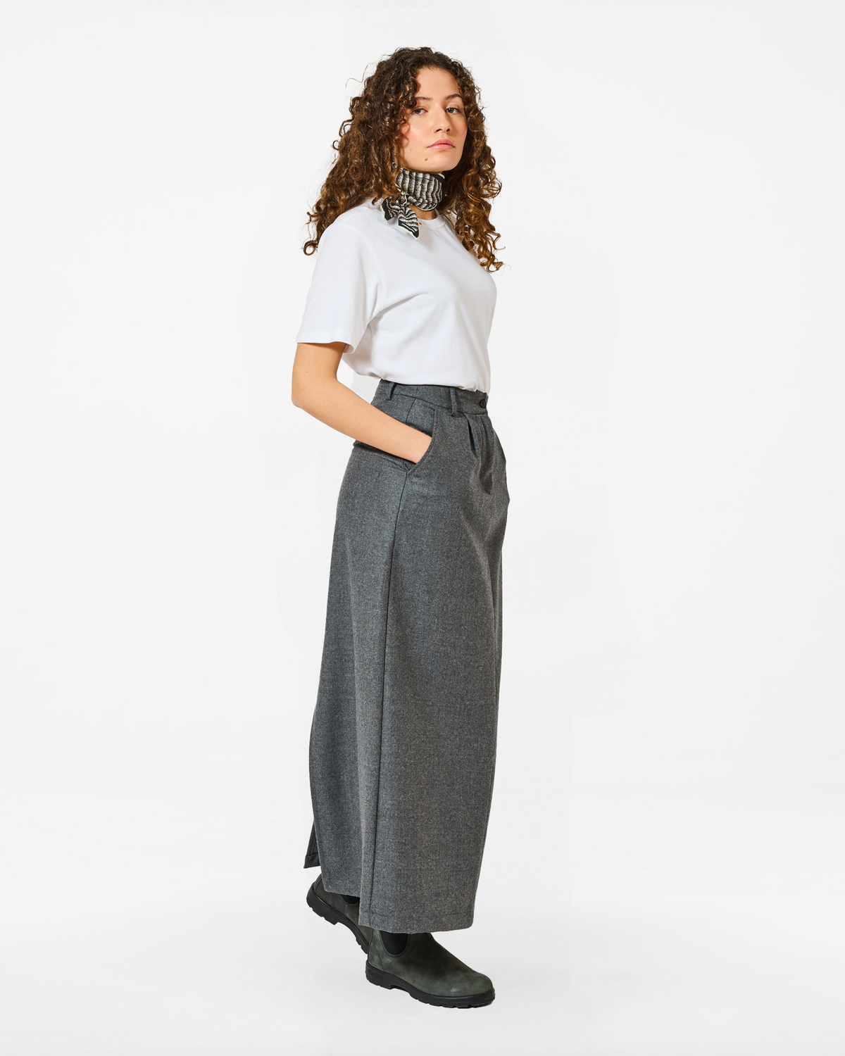 VERONIQUE MARZ GREY SKIRT